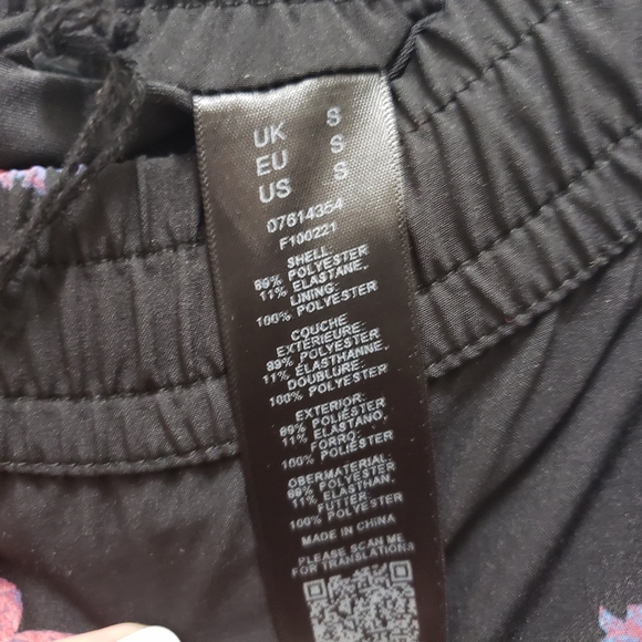 4/$20 ASOS 4505 Layered Running Shorts Pink Floral - Picture 3 of 6